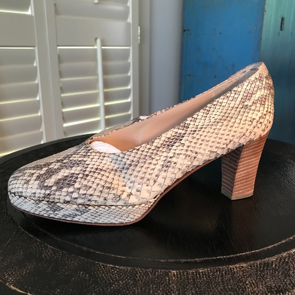 PRADA RARE VINTAGE AUTHENTIC SNAKESKIN HEELS - Picture 4 of 16